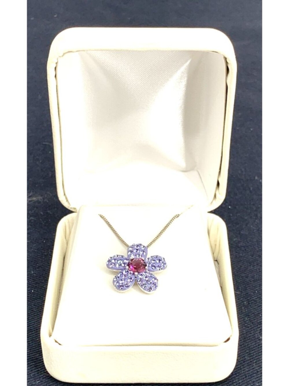 Flower Necklace White Gold 925 Sterling Silver Light Purple Deep Purple Crystals - Picture 3 of 5